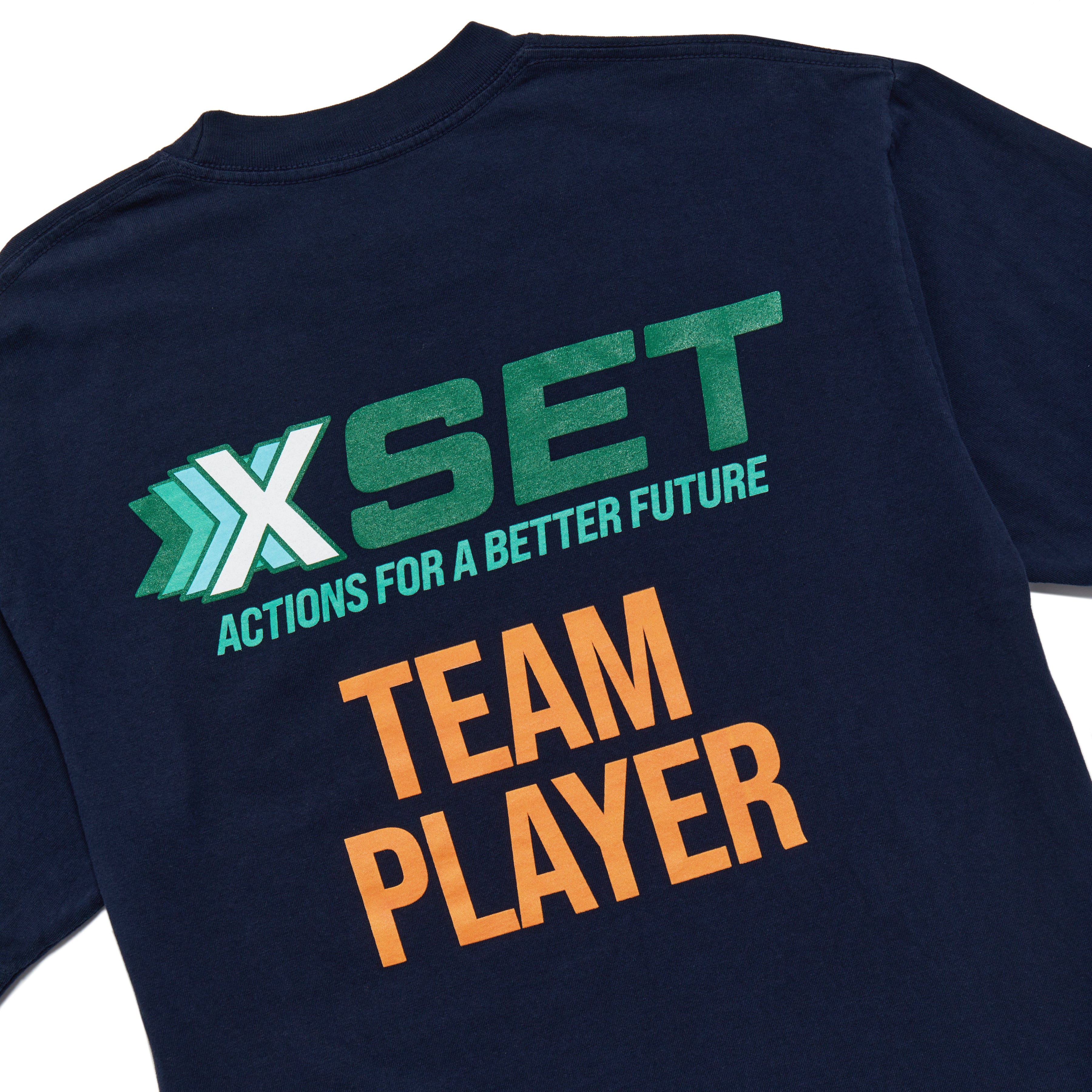 TEAM PLAYER TEE